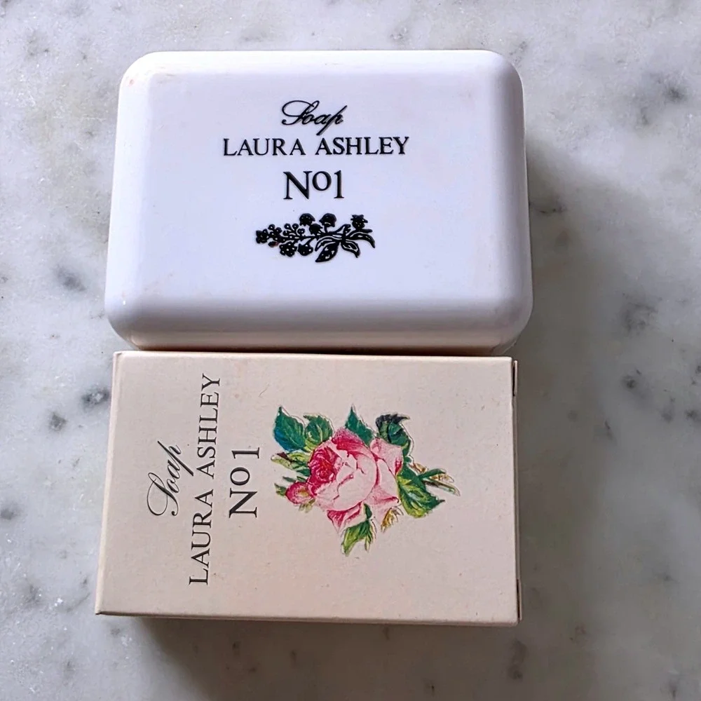 Vtg Laura Ashley No 1 Soap Bars set 2 Plastic Travel Case Original Box Sealed